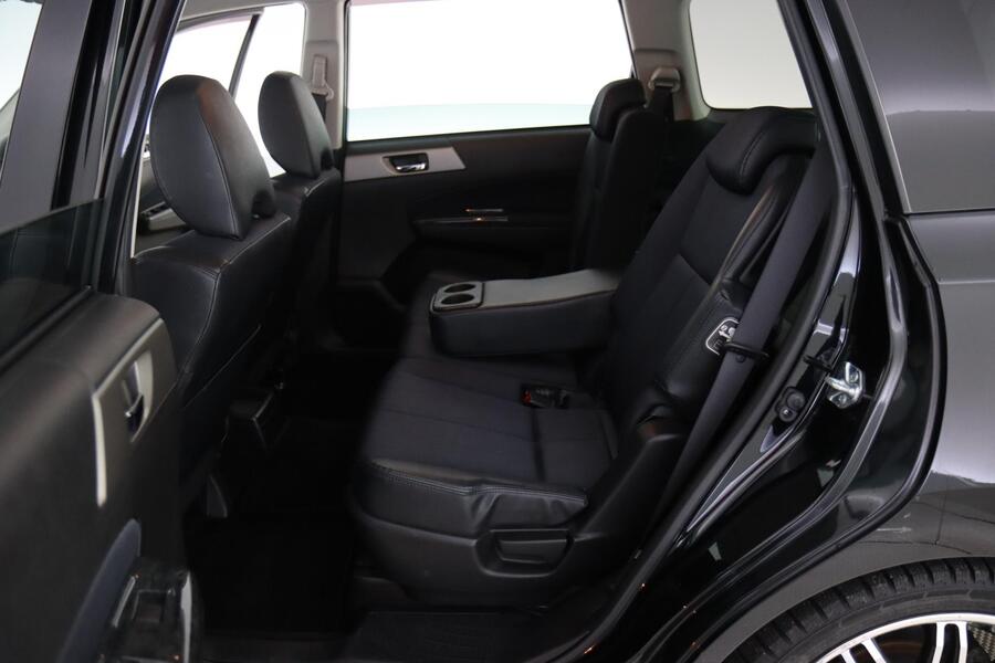 Subaru Exiga vaihtoauto