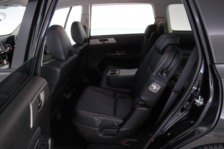 Subaru Exiga vaihtoauto