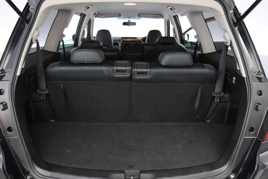 Subaru Exiga vaihtoauto
