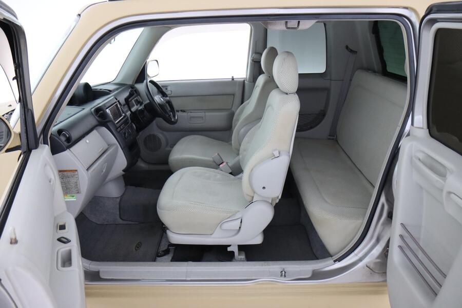 Toyota BB vaihtoauto