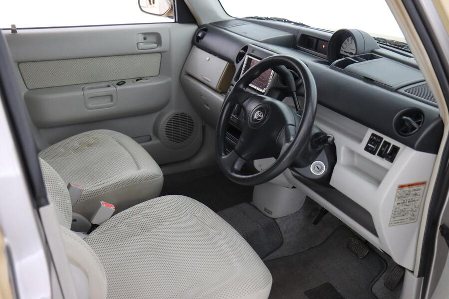 Toyota BB vaihtoauto