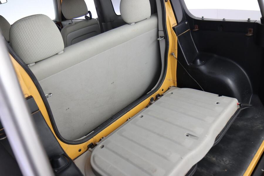 Toyota BB vaihtoauto