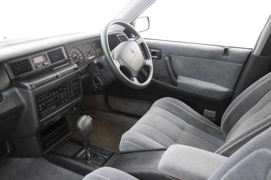 Toyota Crown vaihtoauto