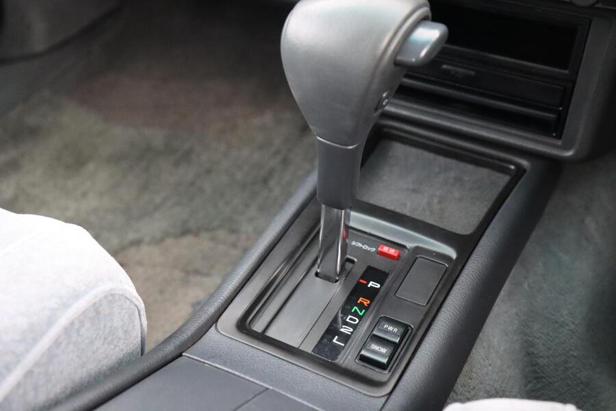 Toyota Crown vaihtoauto