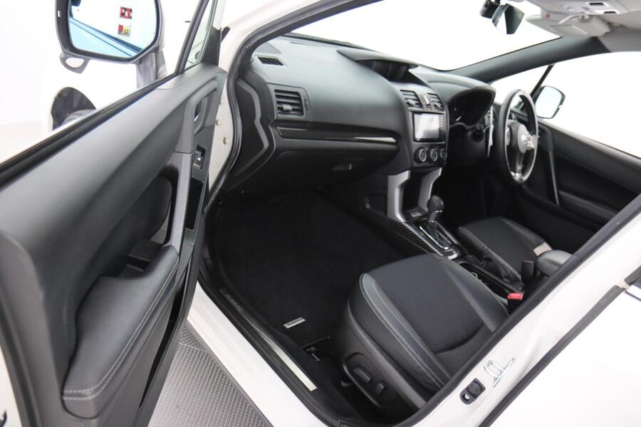 Subaru Forester vaihtoauto