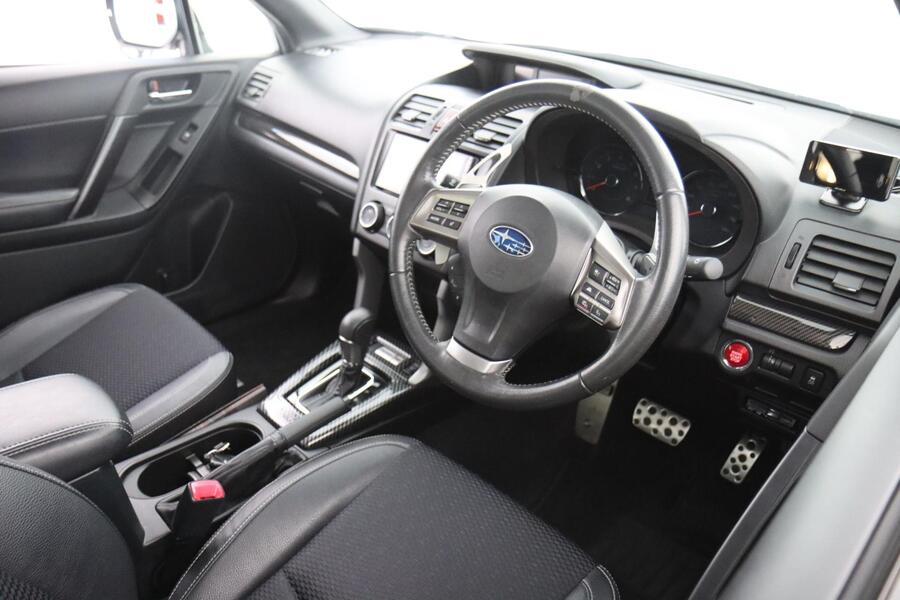 Subaru Forester vaihtoauto