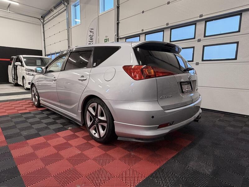 Toyota Caldina vaihtoauto