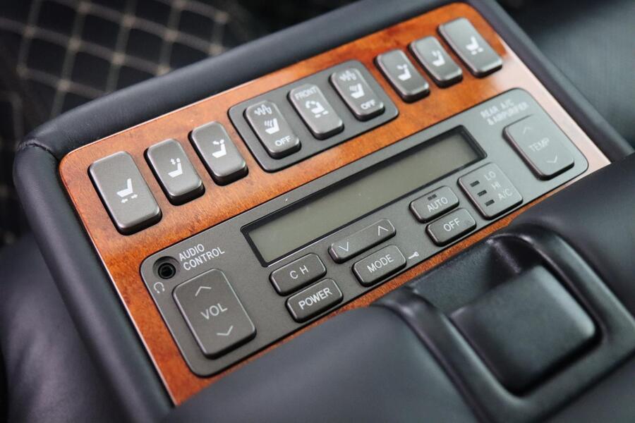 Toyota Celsior vaihtoauto