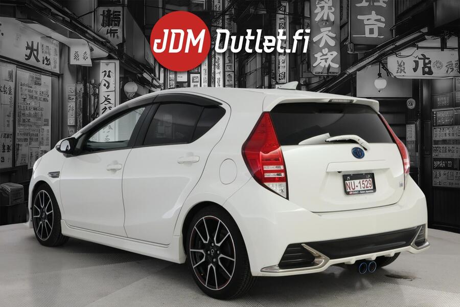 Toyota Aqua vaihtoauto