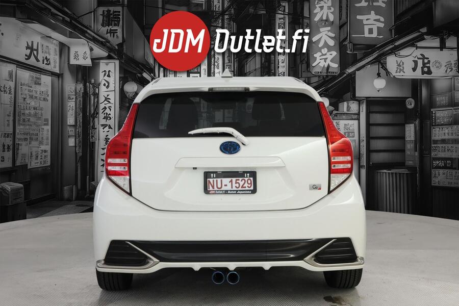 Toyota Aqua vaihtoauto