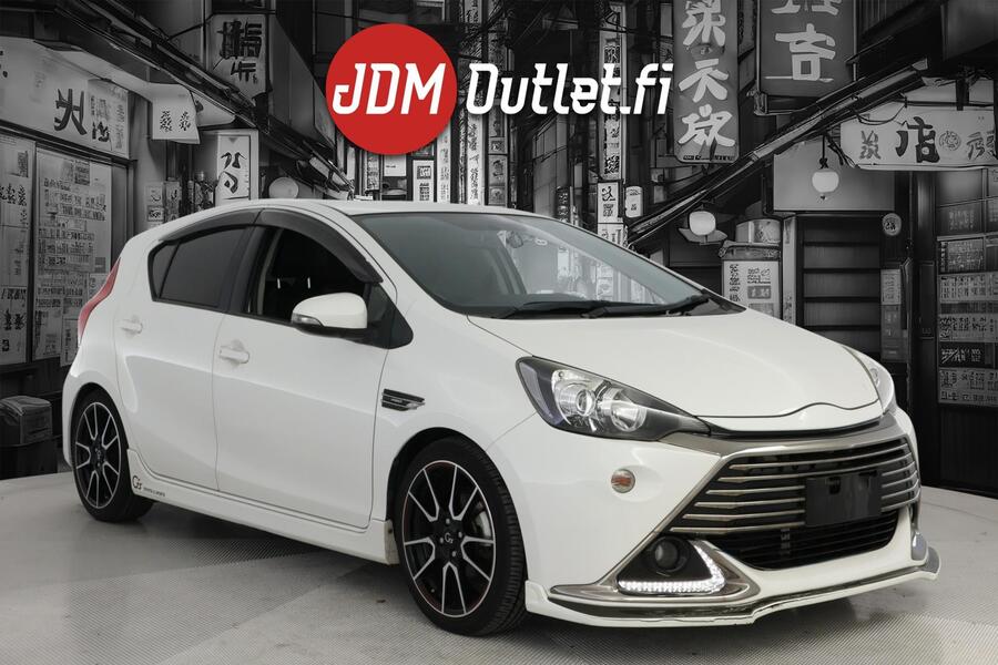 Toyota Aqua vaihtoauto