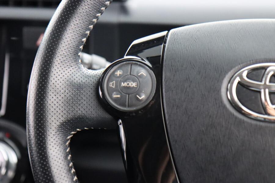 Toyota Aqua vaihtoauto