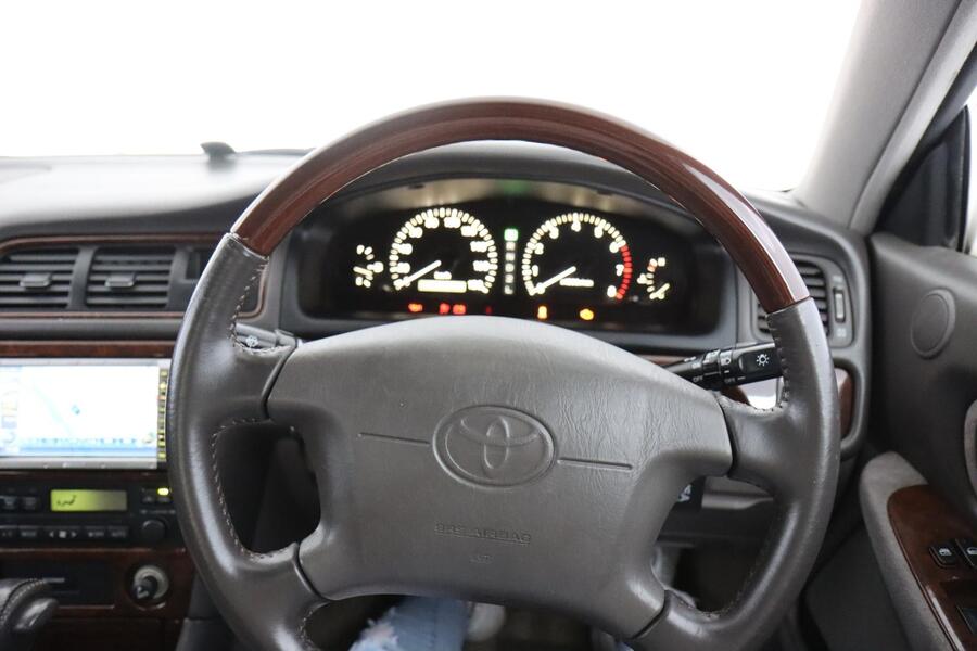 Toyota MarkII vaihtoauto