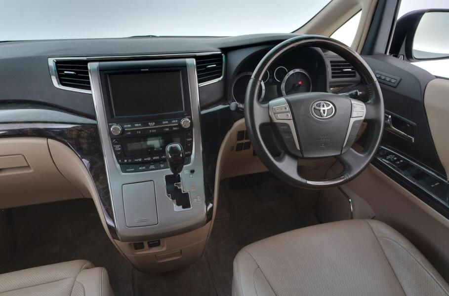 Toyota Vellfire vaihtoauto