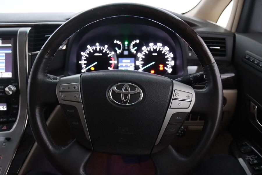 Toyota Vellfire vaihtoauto