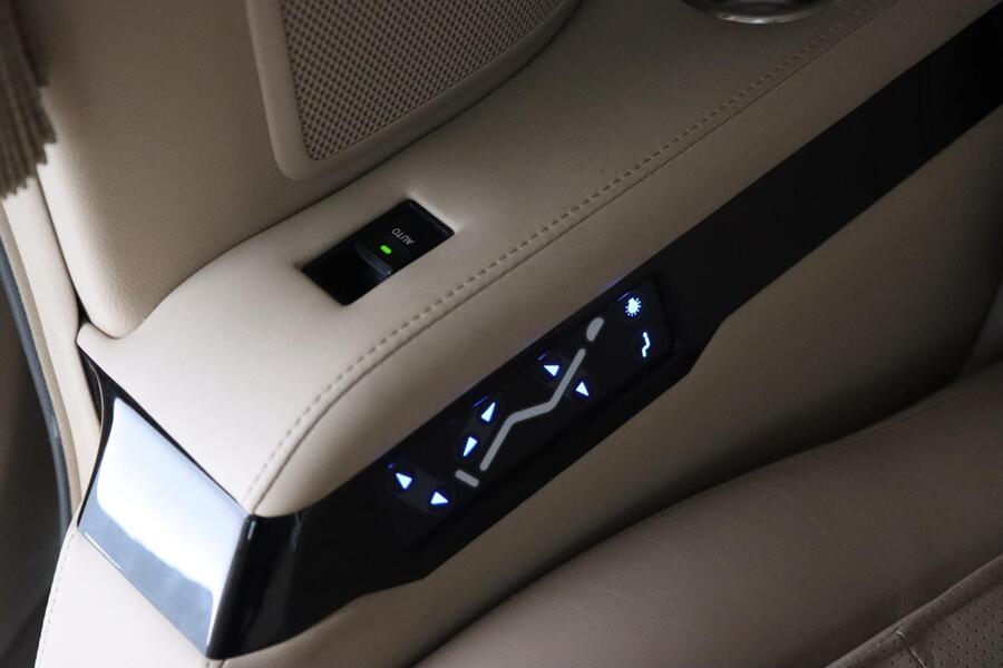 Toyota Vellfire vaihtoauto