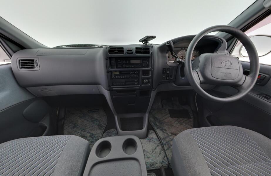 Toyota Granvia vaihtoauto