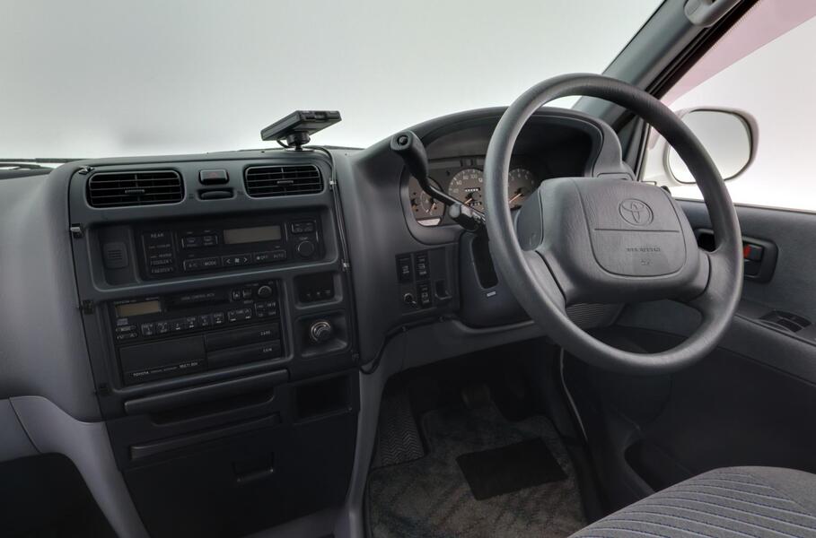 Toyota Granvia vaihtoauto