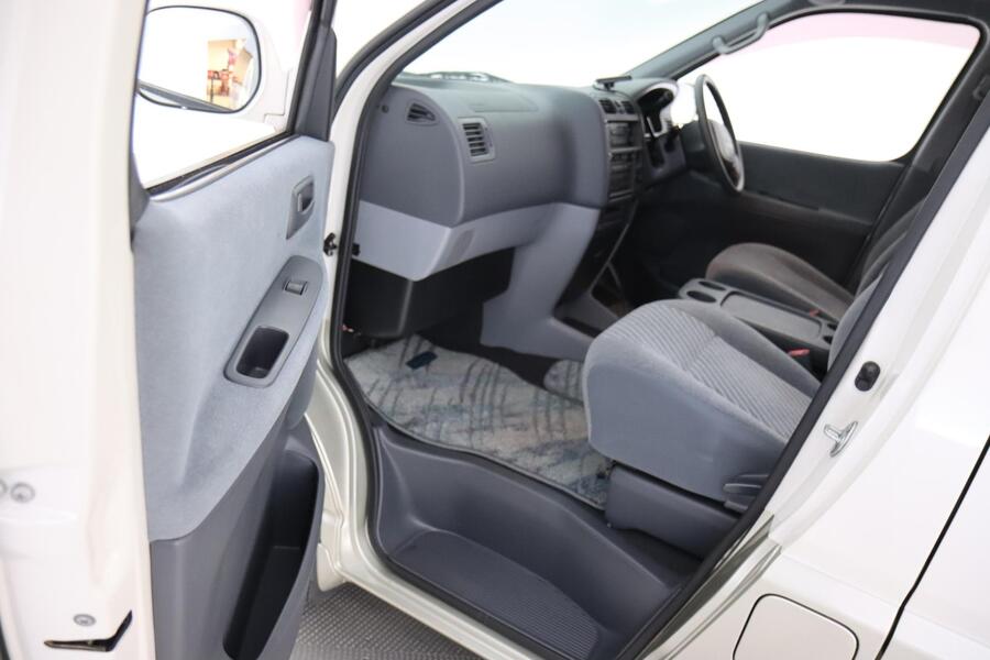 Toyota Granvia vaihtoauto