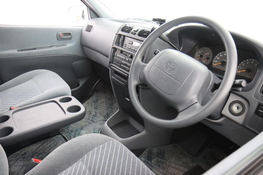 Toyota Granvia vaihtoauto