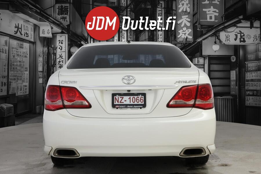 Toyota Crown vaihtoauto