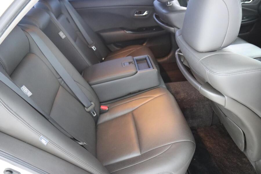 Toyota Crown vaihtoauto