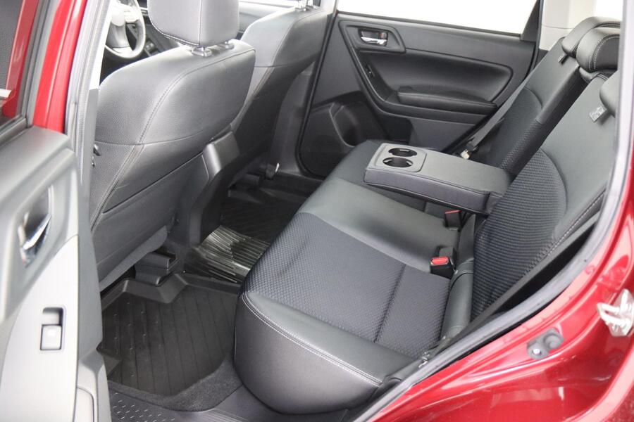 Subaru Forester vaihtoauto