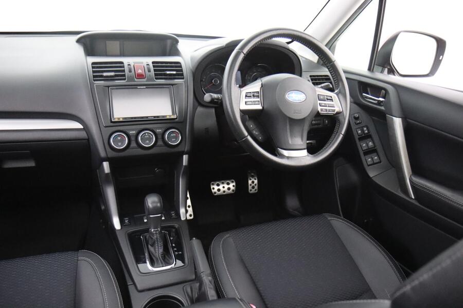 Subaru Forester vaihtoauto