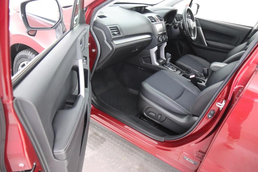 Subaru Forester vaihtoauto