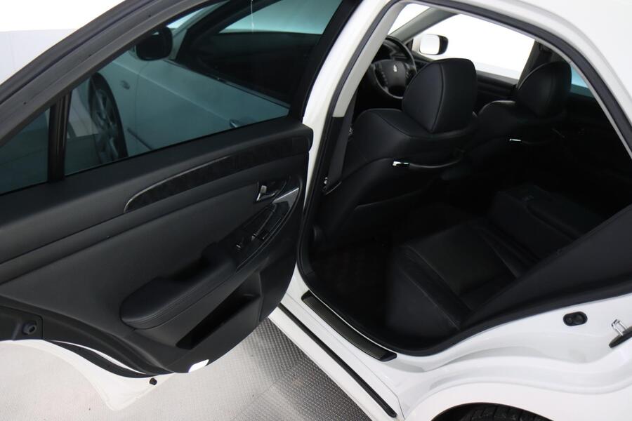 Toyota Crown vaihtoauto