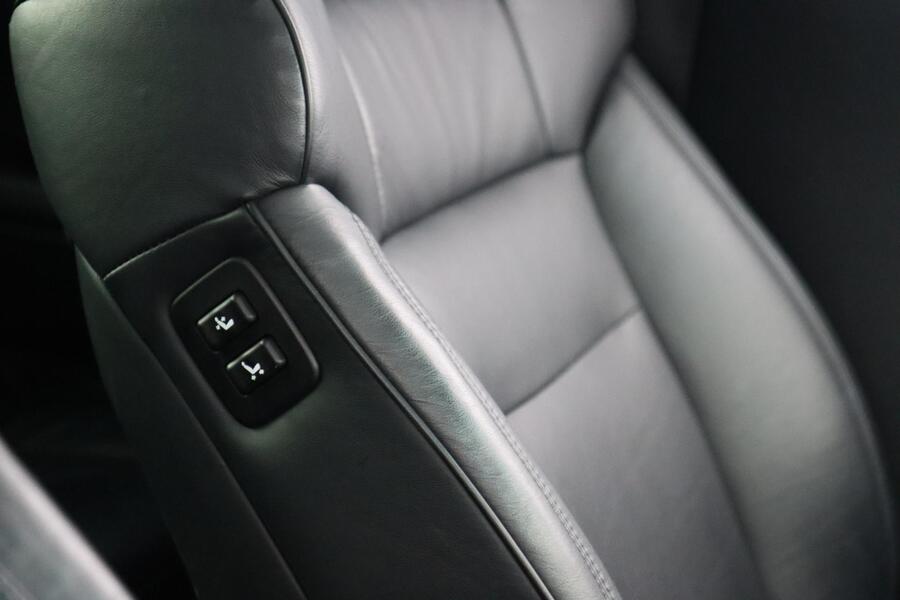 Toyota Crown vaihtoauto