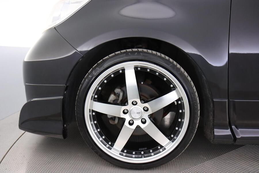 Honda Elysion vaihtoauto