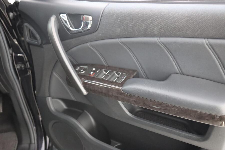 Honda Elysion vaihtoauto