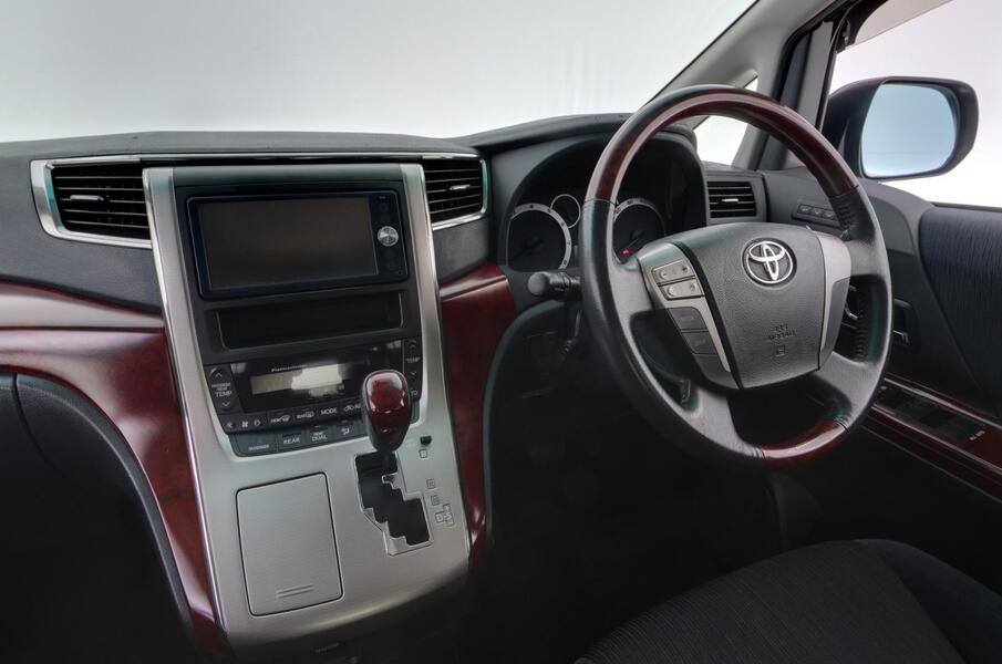 Toyota Vellfire vaihtoauto