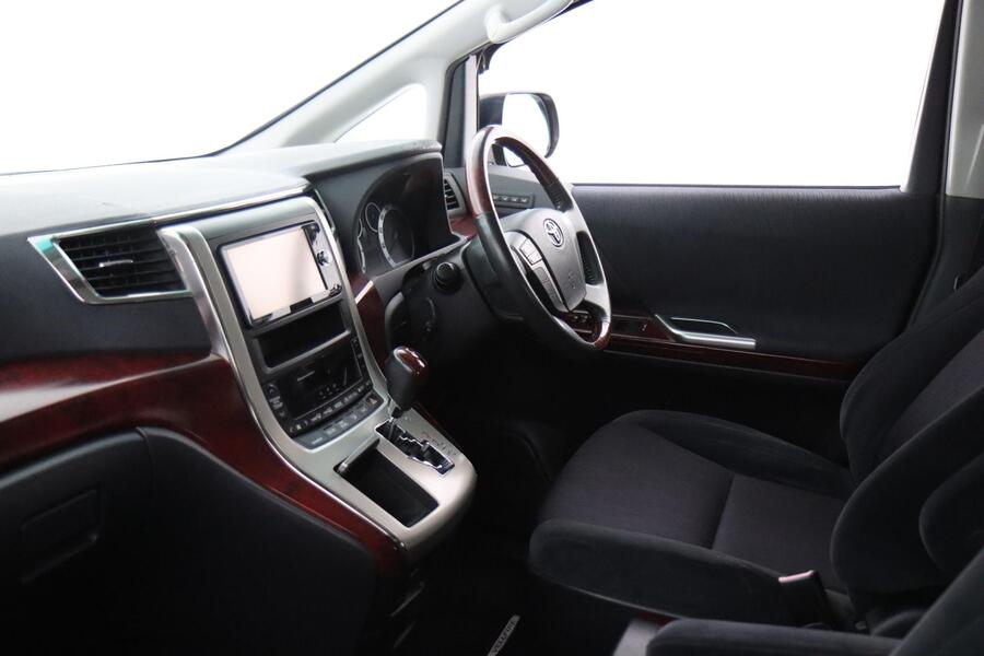 Toyota Vellfire vaihtoauto