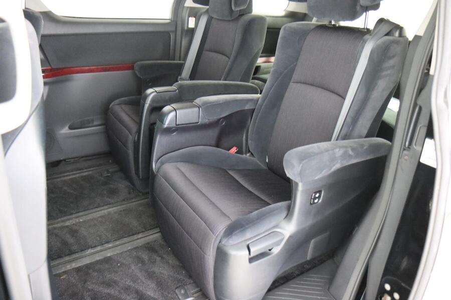 Toyota Vellfire vaihtoauto