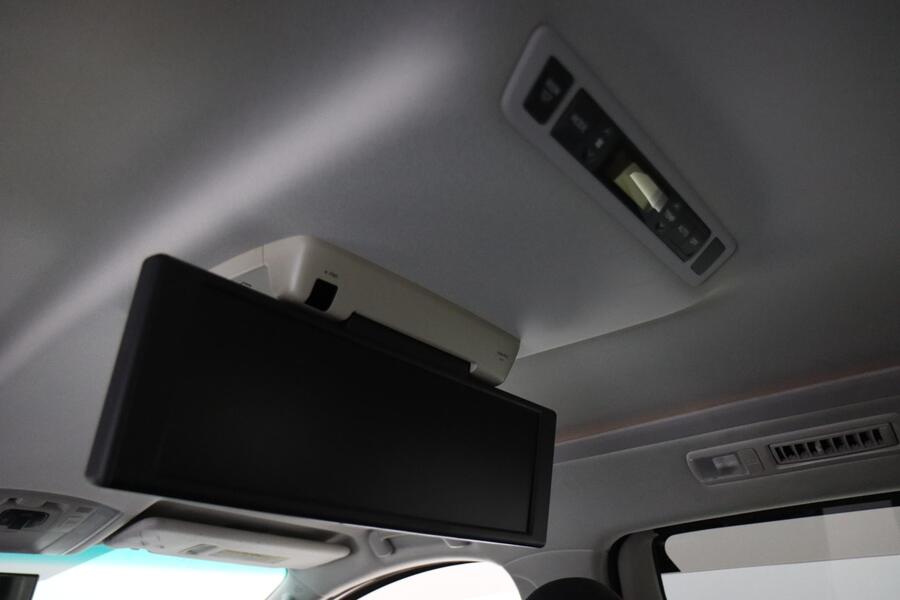 Toyota Vellfire vaihtoauto