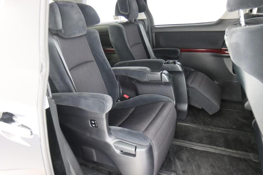 Toyota Vellfire vaihtoauto