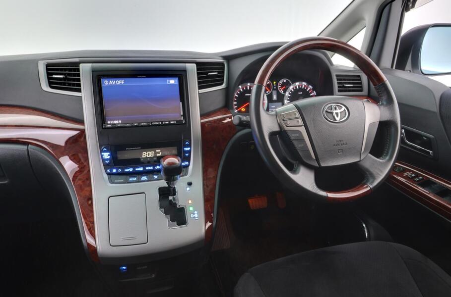 Toyota Vellfire vaihtoauto
