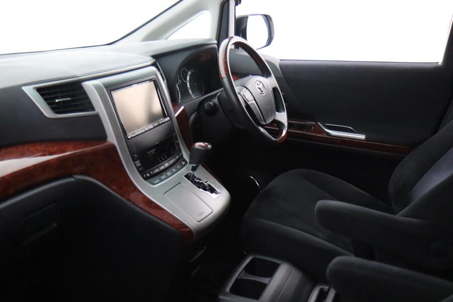 Toyota Vellfire vaihtoauto