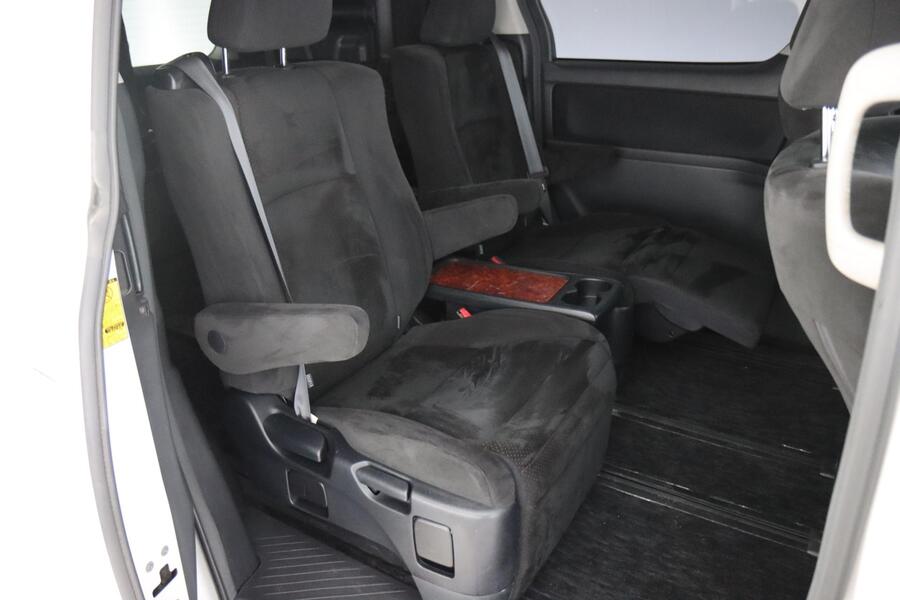 Toyota Vellfire vaihtoauto