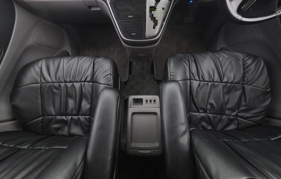 Toyota Alphard vaihtoauto
