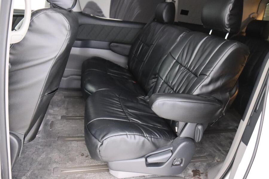 Toyota Alphard vaihtoauto
