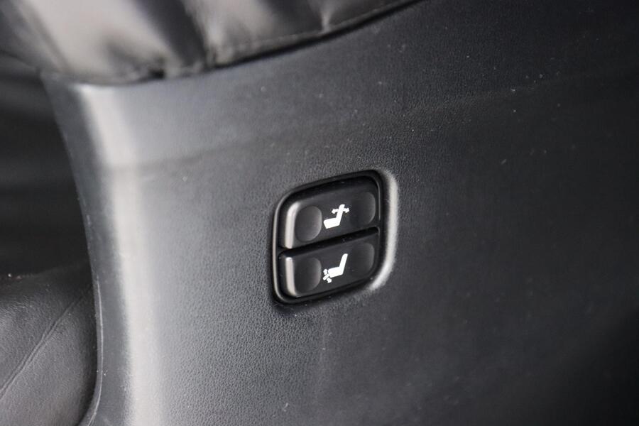 Toyota Alphard vaihtoauto