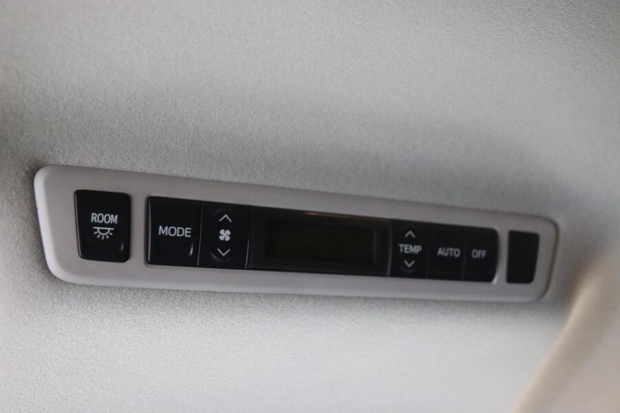 Toyota Alphard vaihtoauto