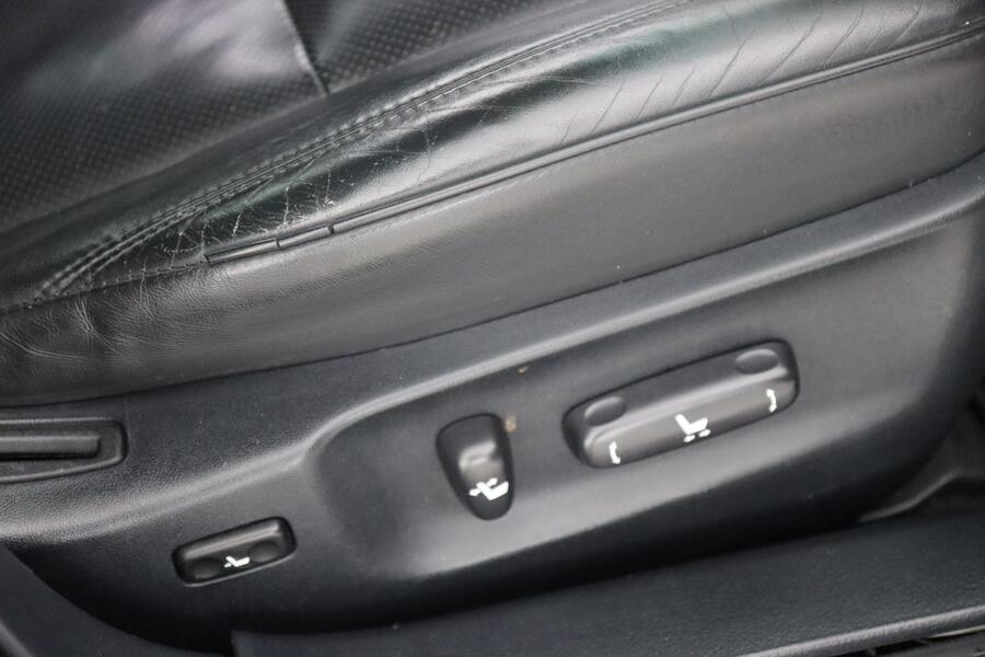 Toyota Crown vaihtoauto