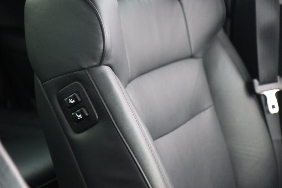 Toyota Crown vaihtoauto