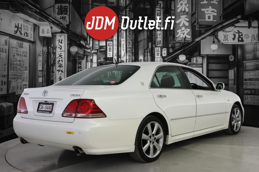 Toyota Crown vaihtoauto