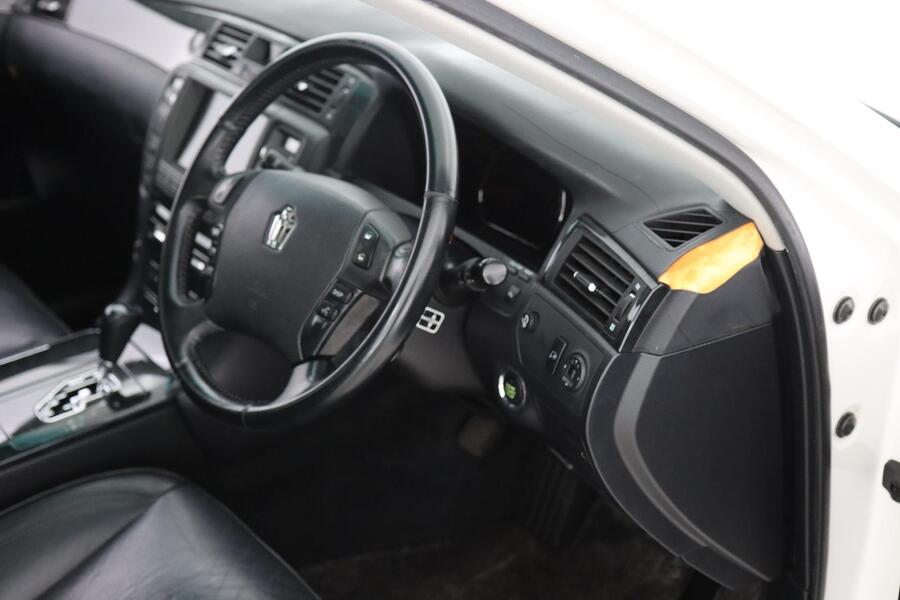 Toyota Crown vaihtoauto