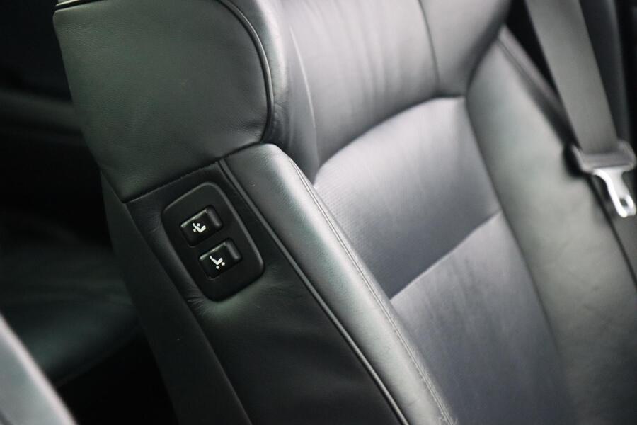 Toyota Crown vaihtoauto